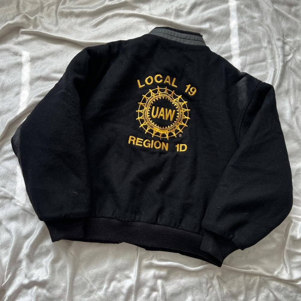 Vintage 80s Union Line LOCAL 19 UAW REGION 1D VARISITY size xl BOMBER RETRO